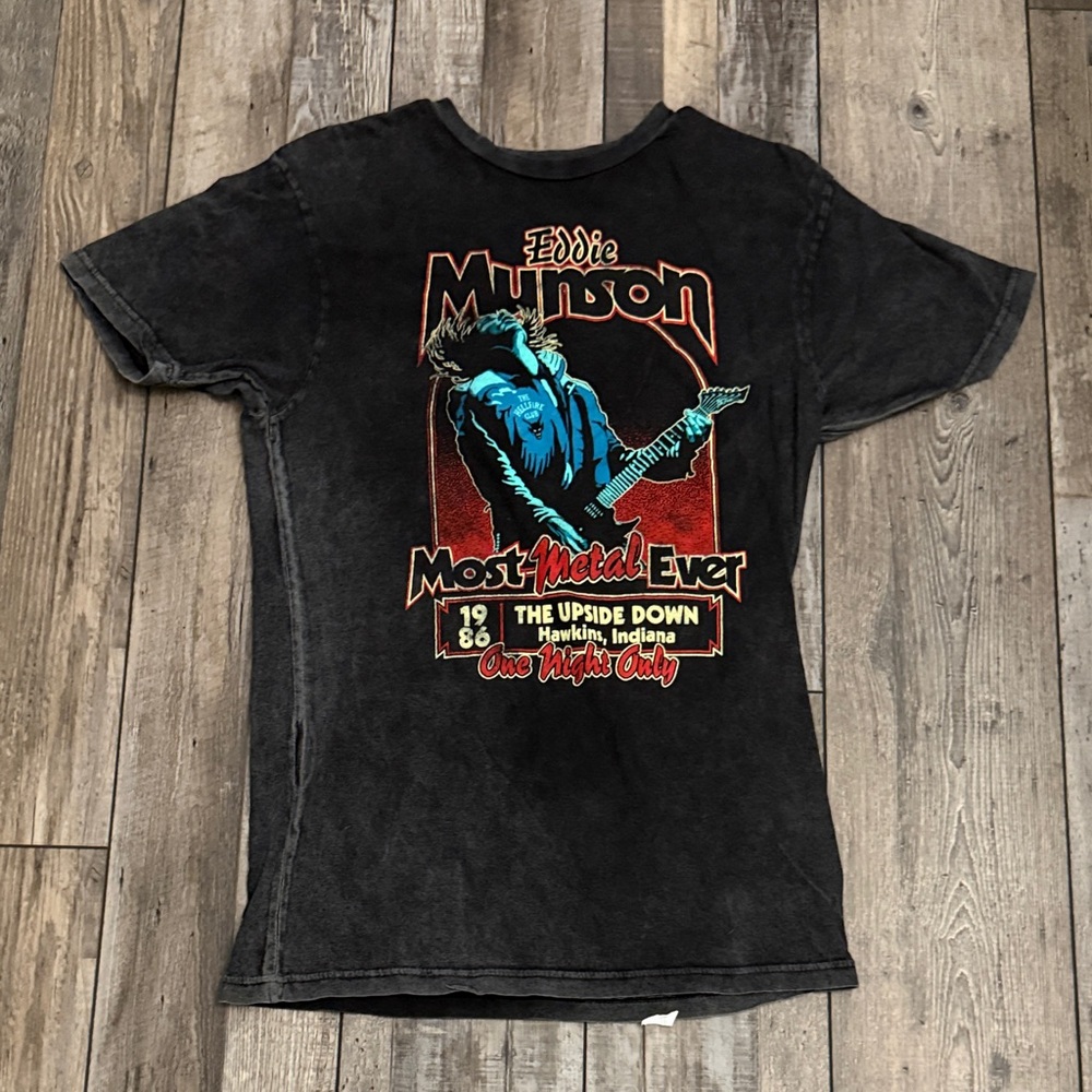 Netflix Eddie Munson Most Metal Ever Tee - Black and Red